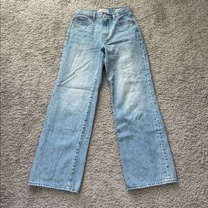 Aritzia Farrah High-rise wide leg jean